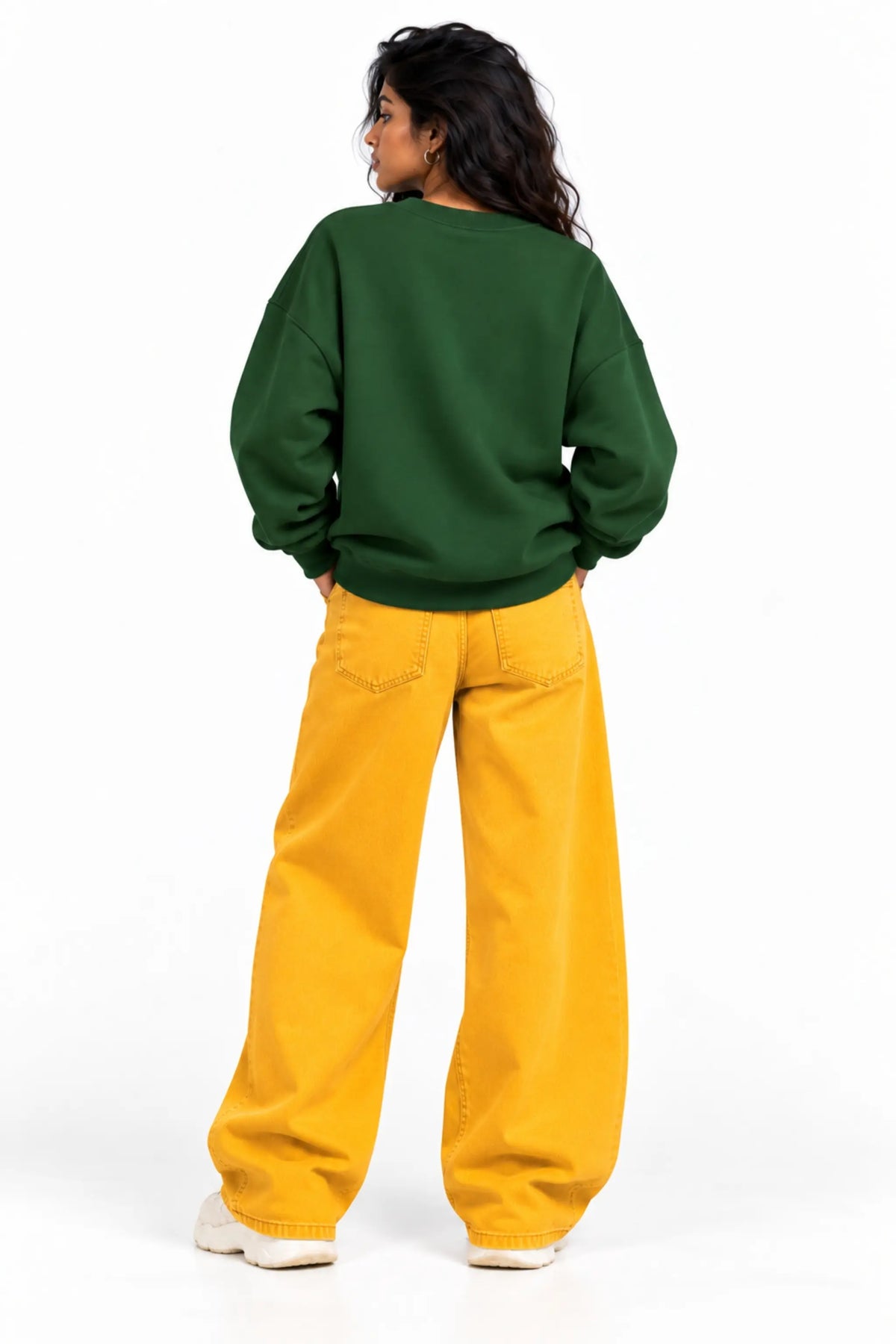 Back view of Naan Thamizhachi unisex oversized sweatshirt in bottle green with plain back | JUNOSHI