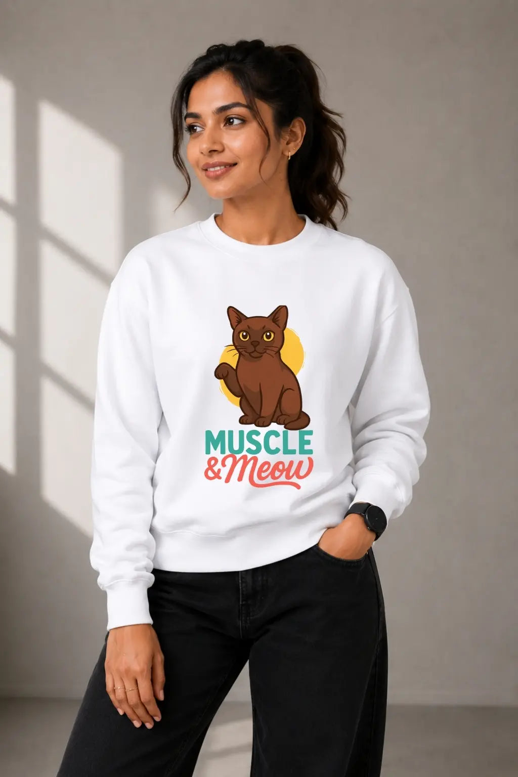 JUNOSHI Muscle & Meow Oversized Sweatshirt Women, White — Gym-Cat Streetwear, Casual Day Look